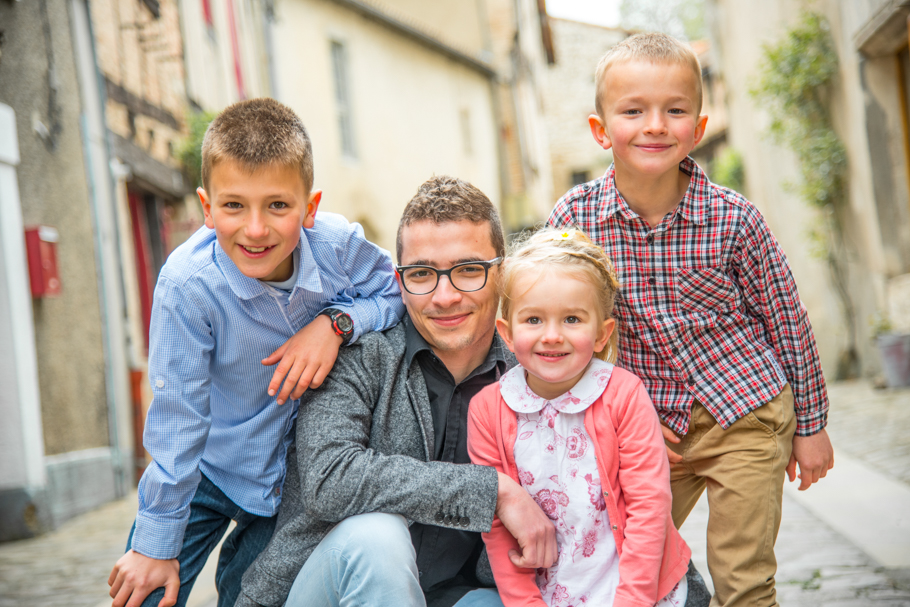 photographe portrait lifestyle family à Bressuire, Parthenay, Niort, Les Herbiers, Cholet . déplacements en Deux Sèvres, Vendée, Maine et Loire, et sur toute la france.
