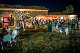 photographe de mariage dans les Deux Sèvres, la Vendée, et le Maine et Loire.Photographe à Bressuire, Parthenay, Niort, Les Herbiers, Cholet, et Saumur.