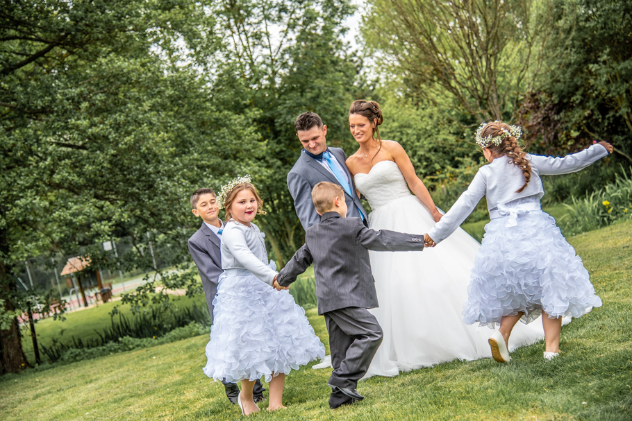 photographe de mariage dans les Deux Sèvres, la Vendée, et le Maine et Loire.Photographe à Bressuire, Parthenay, Niort, Les Herbiers, Cholet, et Saumur.