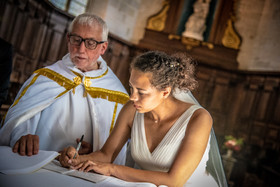 photographe de mariage dans les Deux Sèvres, la Vendée, et le Maine et Loire.Photographe à Bressuire, Parthenay, Niort, Les Herbiers, Cholet, et Saumur.