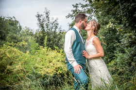 photographe de mariage dans les Deux Sèvres, la Vendée, et le Maine et Loire à Bressuire, Niort, Cholet, Les Herbiers.