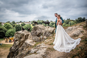 photographe de mariage dans les Deux Sèvres, la Vendée, et le Maines et Loire. Photographe à Bressuire, Parthenay, Niort, Les Herbiers, Cholet, et Saumur.