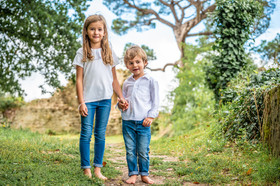 photographe portrait lifestyle family à Bressuire, Parthenay, Niort, Les Herbiers, Cholet . déplacements en Deux Sèvres, Vendée, Maine et Loire, et sur toute la france.