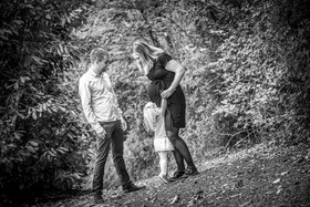 photographe portrait lifestyle family à Bressuire, Parthenay, Niort, Les Herbiers, Cholet . déplacements en Deux Sèvres, Vendée, Maine et Loire, et sur toute la france.